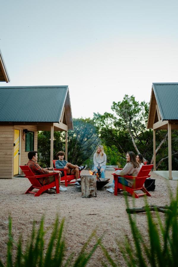 Hotel Lucky Arrow Retreat Dripping Springs Exterior foto